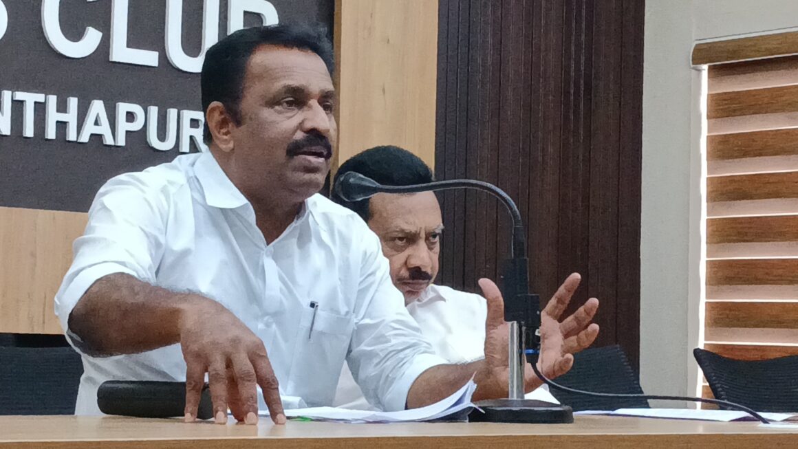 ത്രികക്ഷി കരാർ പ്രകാരം ആരംഭിച്ച തിയേറ്റർ കോംപ്ലക്സു‌കളുടെ കരാർ വ്യവസ്ഥ സർക്കാർ ലംഘിക്കുന്നത് അംഗീകരിക്കാനാകില്ലെന്ന് എം വിൻസെന്റ് എംഎൽഎ