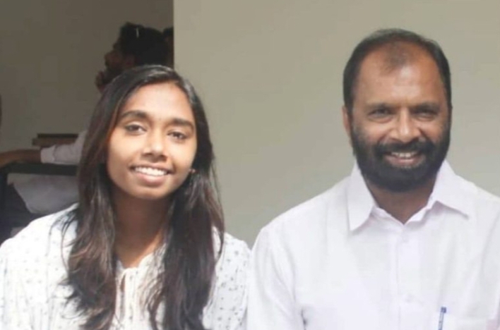 അച്ഛാ നമ്മള്‍ ജയിച്ചൂട്ടോ’, ഷൗക്കത്തിൻ്റെ വിജയത്തില്‍ വി.വി.പ്രകാശിൻ്റെ മകളുടെ വൈകാരിക കുറിപ്പ്