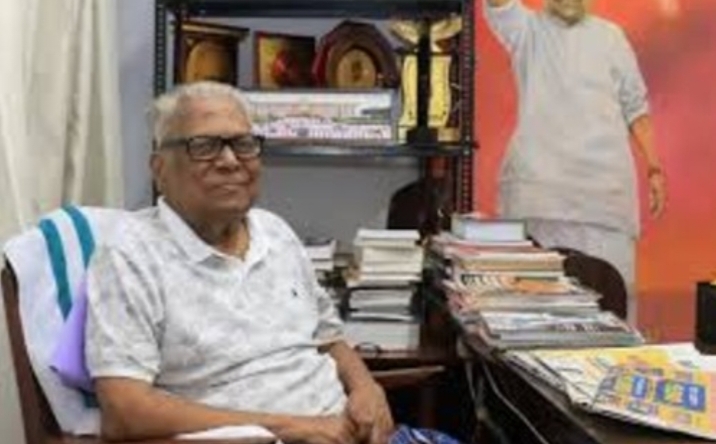 വി.എസ്. അച്യുതാനന്ദൻ്റെ ആരോഗ്യനില മാറ്റമില്ലാതെ തുടരുന്നു