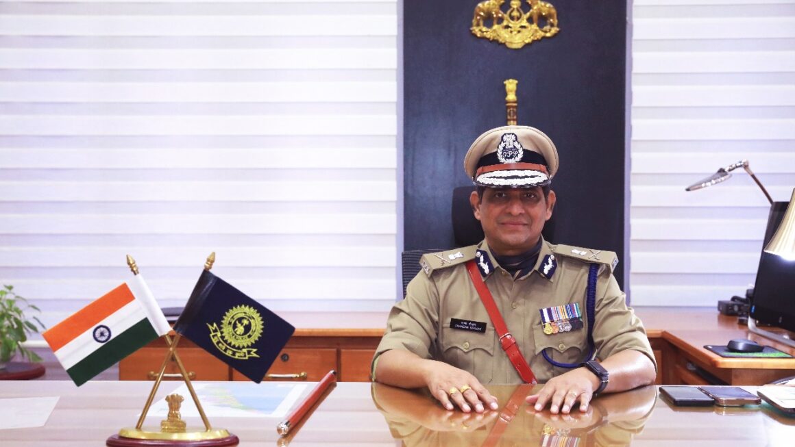 പുതിയ പൊലീസ് മേധാവിയായി റവാഡ ചന്ദ്രശേഖർ ചുമതലയേറ്റു