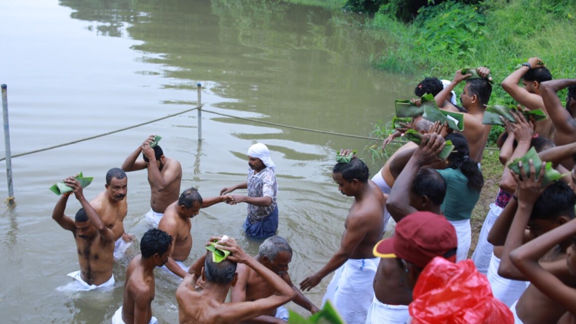 അറിയുക : കറുത്തവാവിൻ്റെ പുണ്യം അതുല്യമാണ്