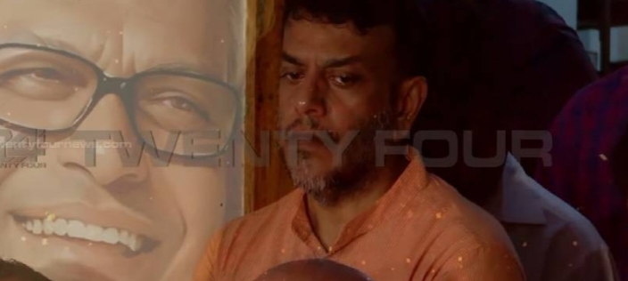 വൈകാരിക ഫെയ്സ്ബുക്ക് കുറിപ്പുമായി വി എ അരുൺകുമാർ
