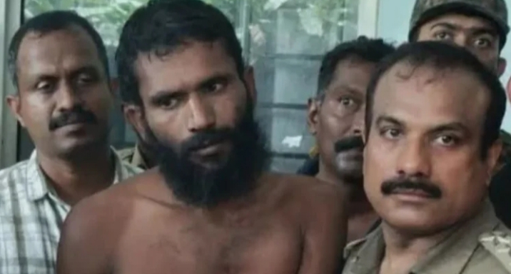 ഗോവിന്ദച്ചാമിയെ വിയ്യൂര്‍ സെന്‍ട്രല്‍ ജയിലില്‍ എത്തിച്ചു;ആഹാരം കഴിക്കാൻ പോലും പുറത്തിറക്കില്ല