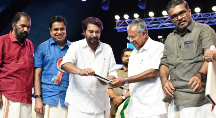 ഇന്ത്യയിലെ ആദ്യത്തെ അതിദാരിദ്ര്യമുക്ത സംസ്ഥാനമെന്ന അഭിമാന നേട്ടത്തിൽ കേരളം