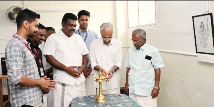 ഇന്‍ഫര്‍മേഷന്‍ പബ്ലിക് റിലേഷന്‍സ് വകുപ്പിന്റെ മീഡിയ സെന്റര്‍ പ്രവർത്തനമാരംഭിച്ചു