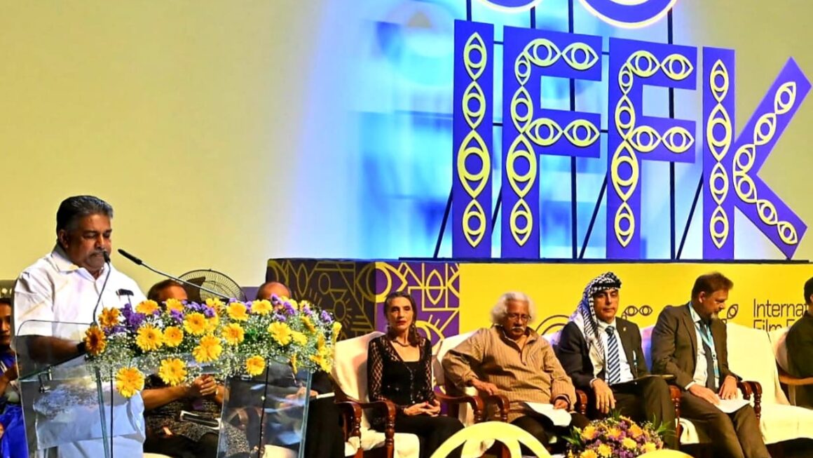 കേരളത്തിന്റെ അന്താരാഷ്ട്ര തിരയുത്സവത്തിന് പ്രൗഢ തുടക്കം