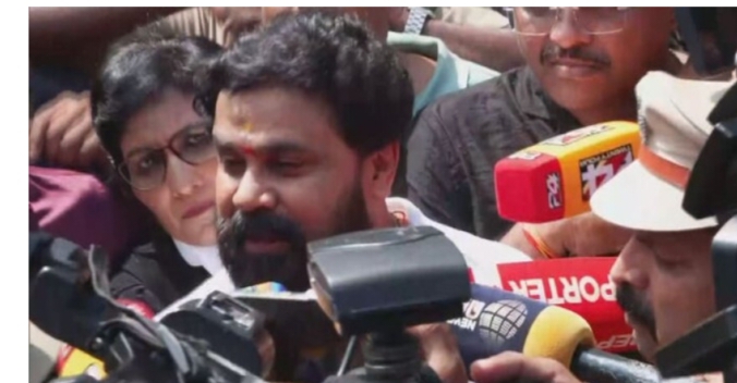 കള്ളക്കഥ കോടതിയിൽ തകർന്നു’; കേസിൽ നടന്ന യഥാർത്ഥ ഗൂഢാലോചന തനിക്കെതിരെയാണെന്ന് ദിലീപ്, മഞ്ജു വാര്യരുടെ പേരെടുത്ത് പറഞ്ഞും പരമാര്‍ശം