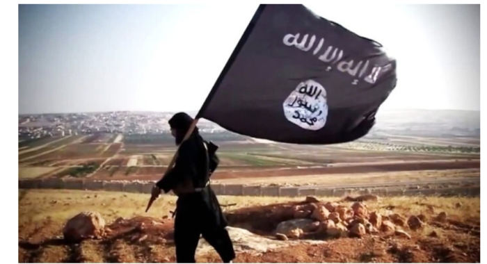 തിരുവനന്തപുരം വിമാനത്താവളത്തിൽ വെച്ച് തീവ്രവാദ വിരുദ്ധ സ്‌ക്വാഡ് പിടികൂടിയ യുവാവിന് ഐഎസ് ബന്ധമെന്ന് സ്ഥിരീകരണം.