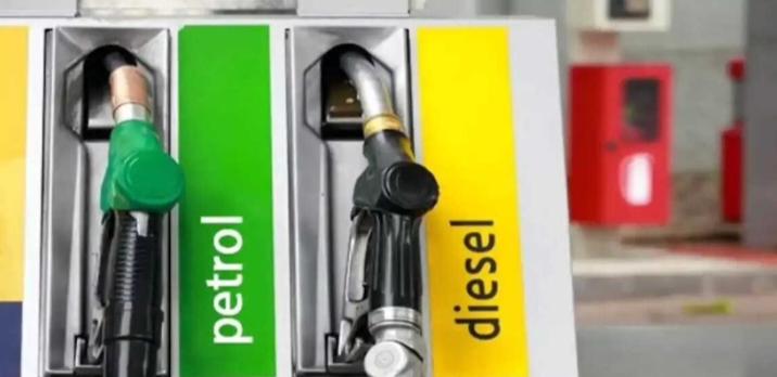 എണ്ണക്കമ്പനികള്‍ക്കുള്ള എക്‌സൈസ് തീരുവ കുറച്ച് കേന്ദ്രം; നീക്കം കമ്പനികള്‍ എണ്ണവില കൂട്ടാതിരിക്കാന്‍