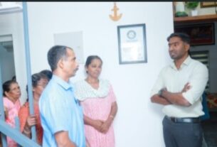 യുക്രൈനിൽ കൊല്ലപ്പെട്ട മർച്ചൻ്റ് നേവി ജീവനക്കാരൻ അഖിൽ ജോയലിൻ്റെ വീട് ജില്ലാ കളക്ടർ സന്ദർശിച്ചു
